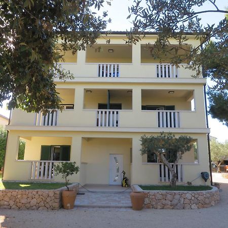 Apartmani Mara Pakostane Ngoại thất bức ảnh
