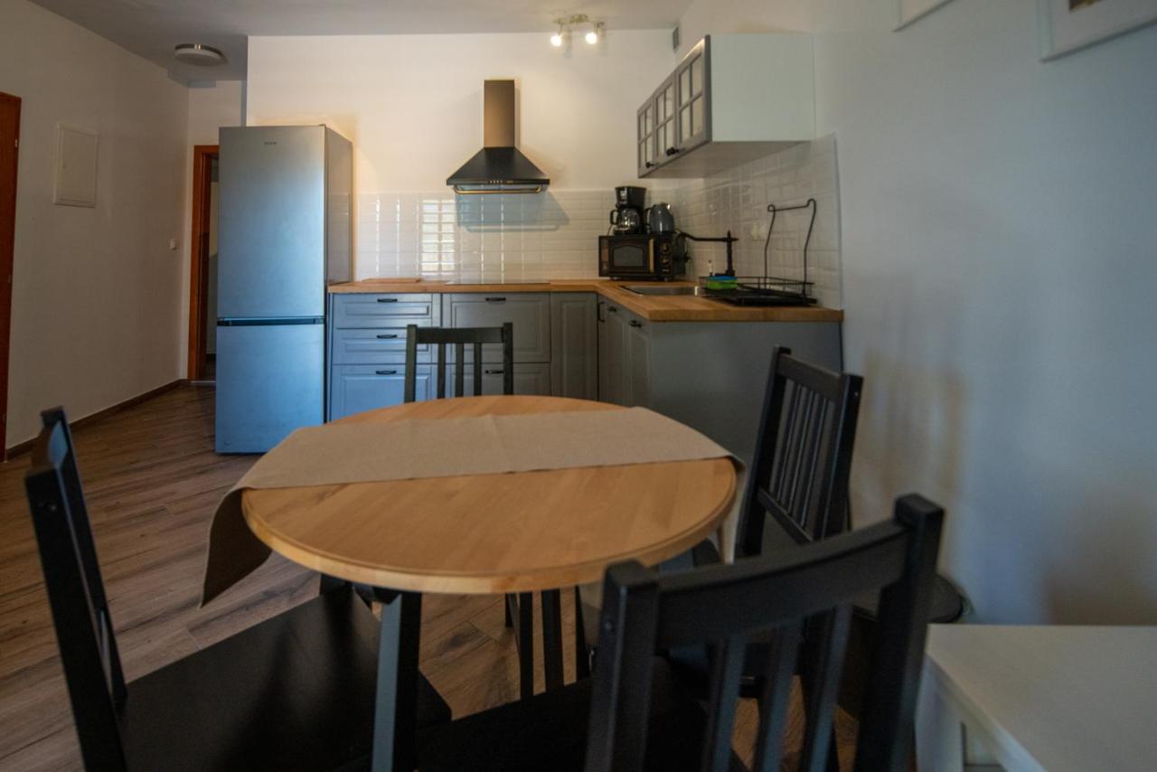 Apartmani Mara Pakostane Ngoại thất bức ảnh