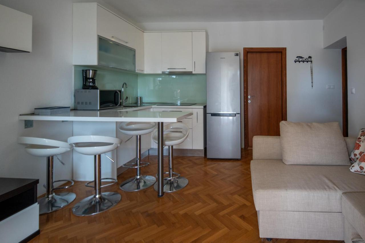 Apartmani Mara Pakostane Ngoại thất bức ảnh