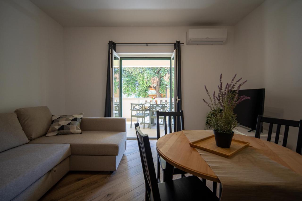 Apartmani Mara Pakostane Ngoại thất bức ảnh