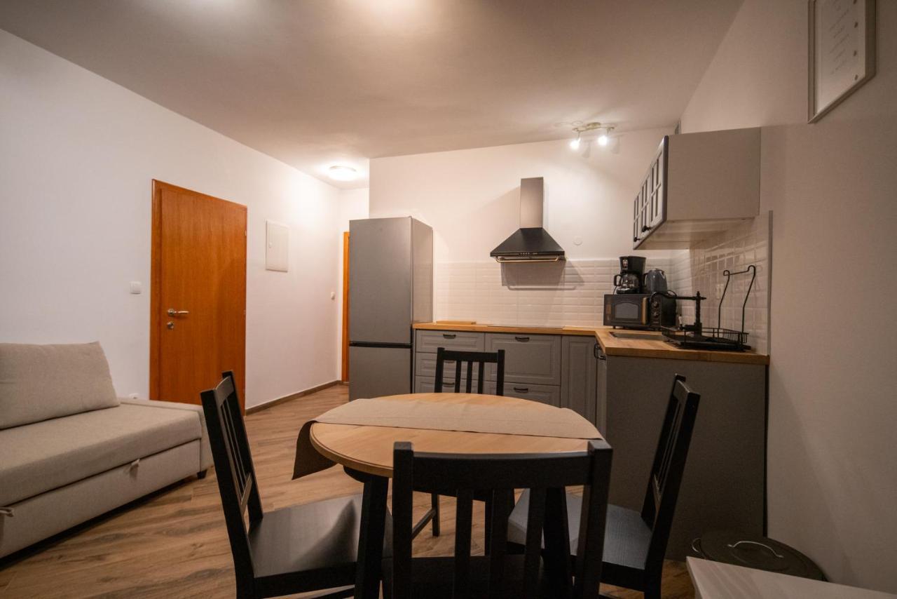 Apartmani Mara Pakostane Ngoại thất bức ảnh